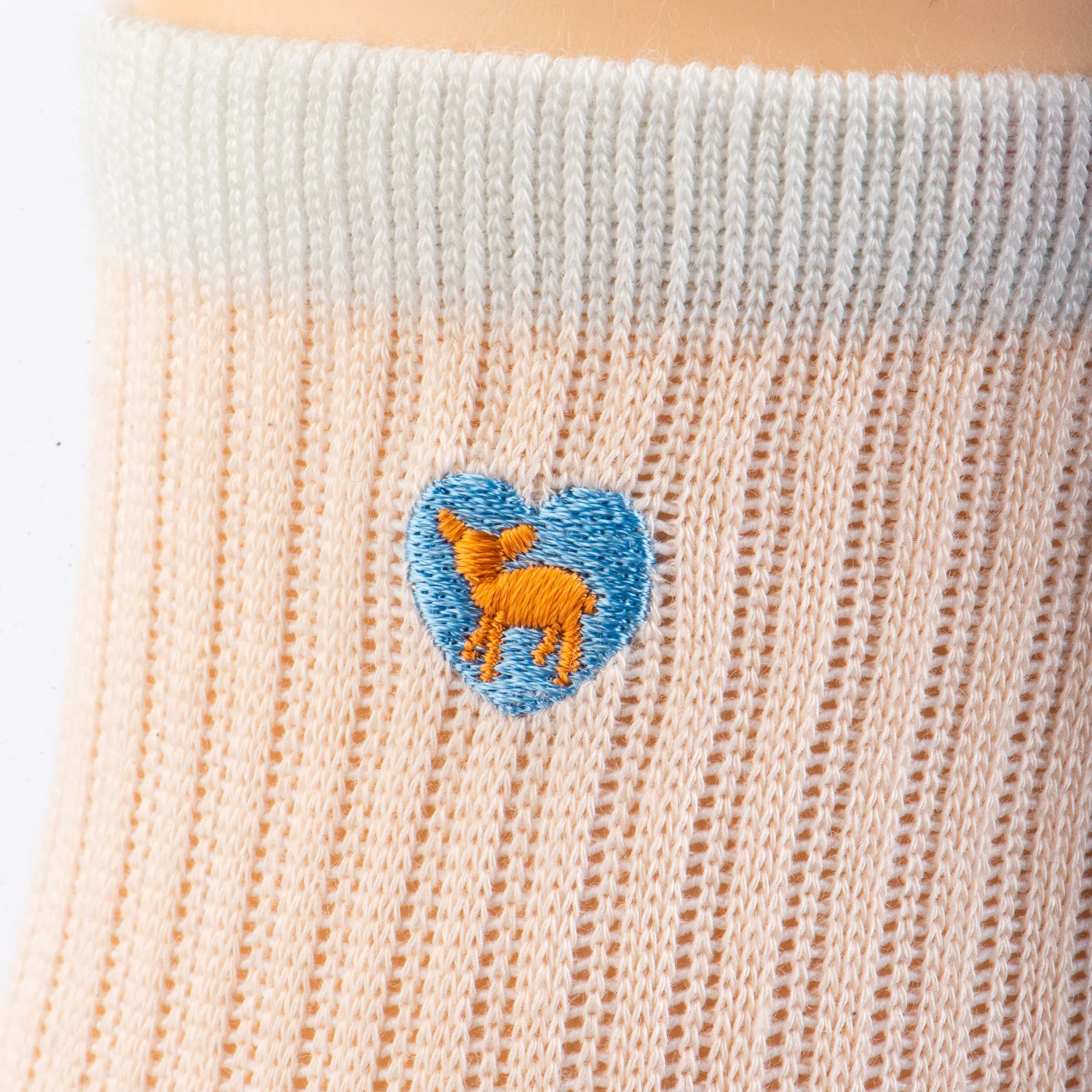 A Line in the Sand Peach - Bamboo Uptown Quarter Crew Socks