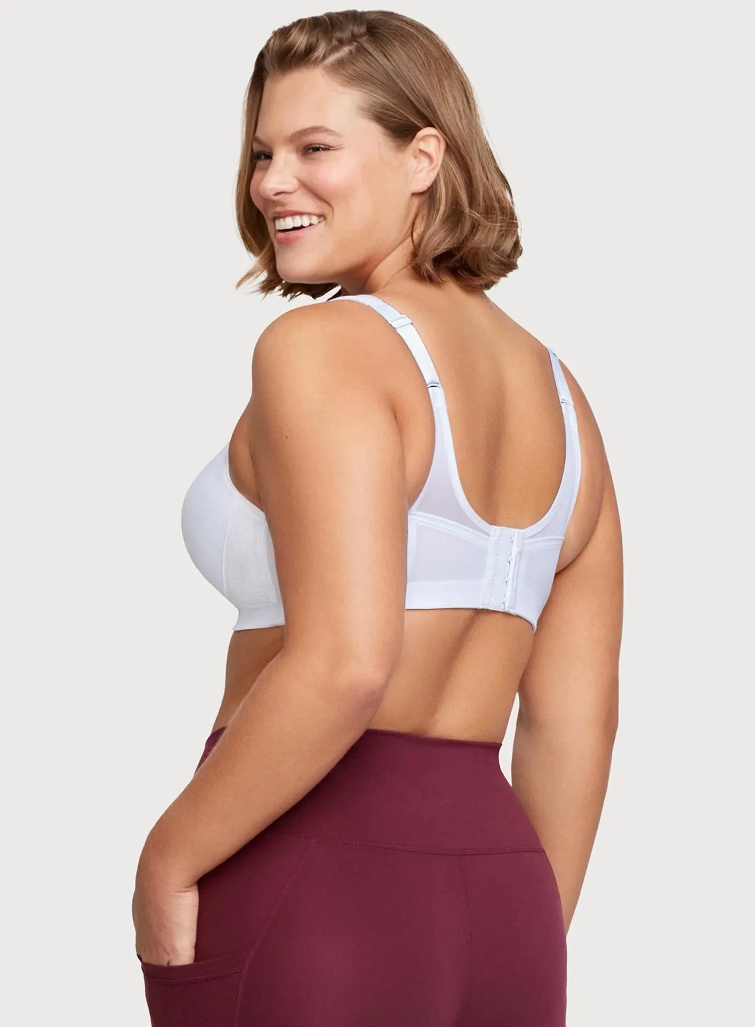 Glamorise: Magic Lift Full Figure Sports Bra White