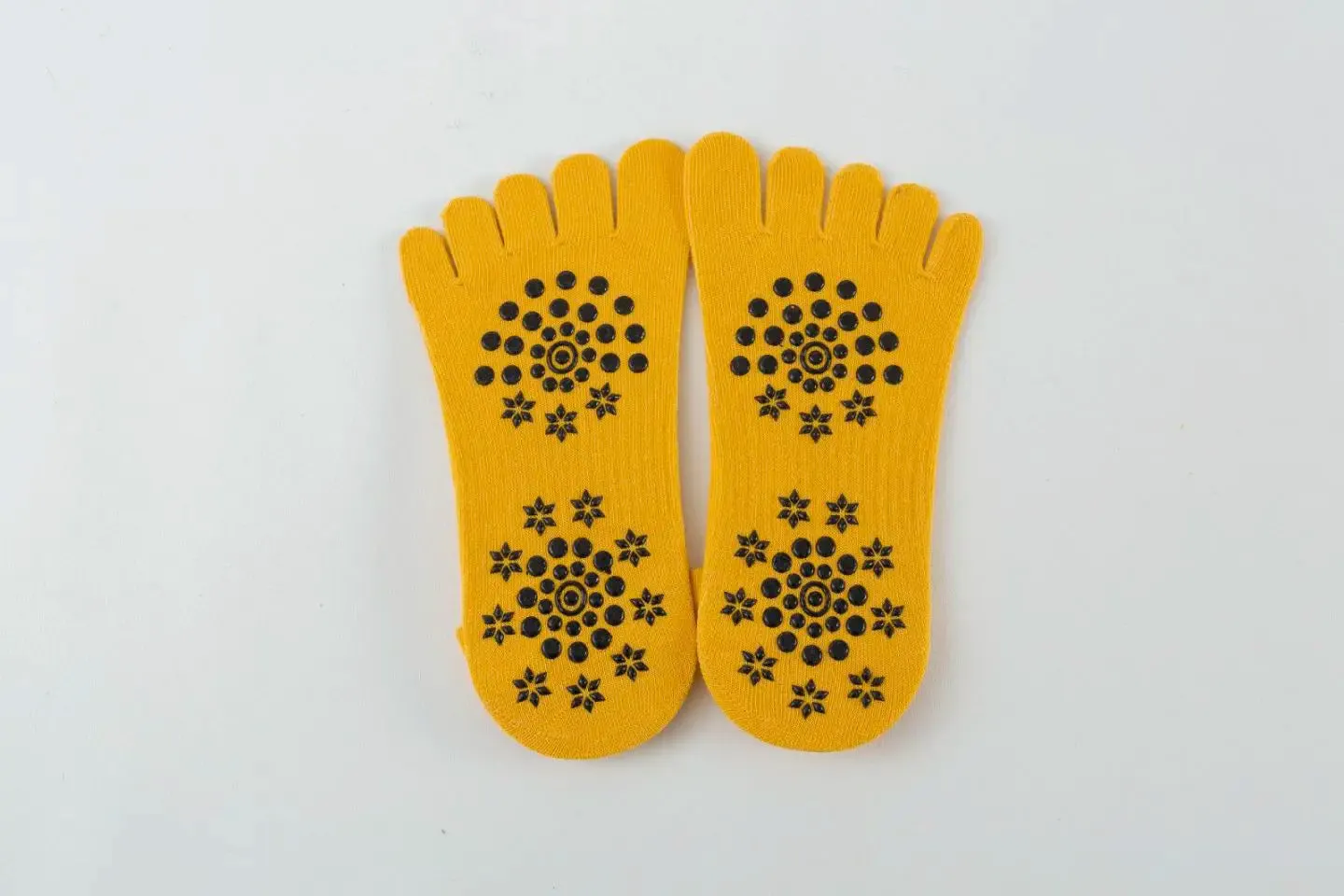 YOGA SOCKS